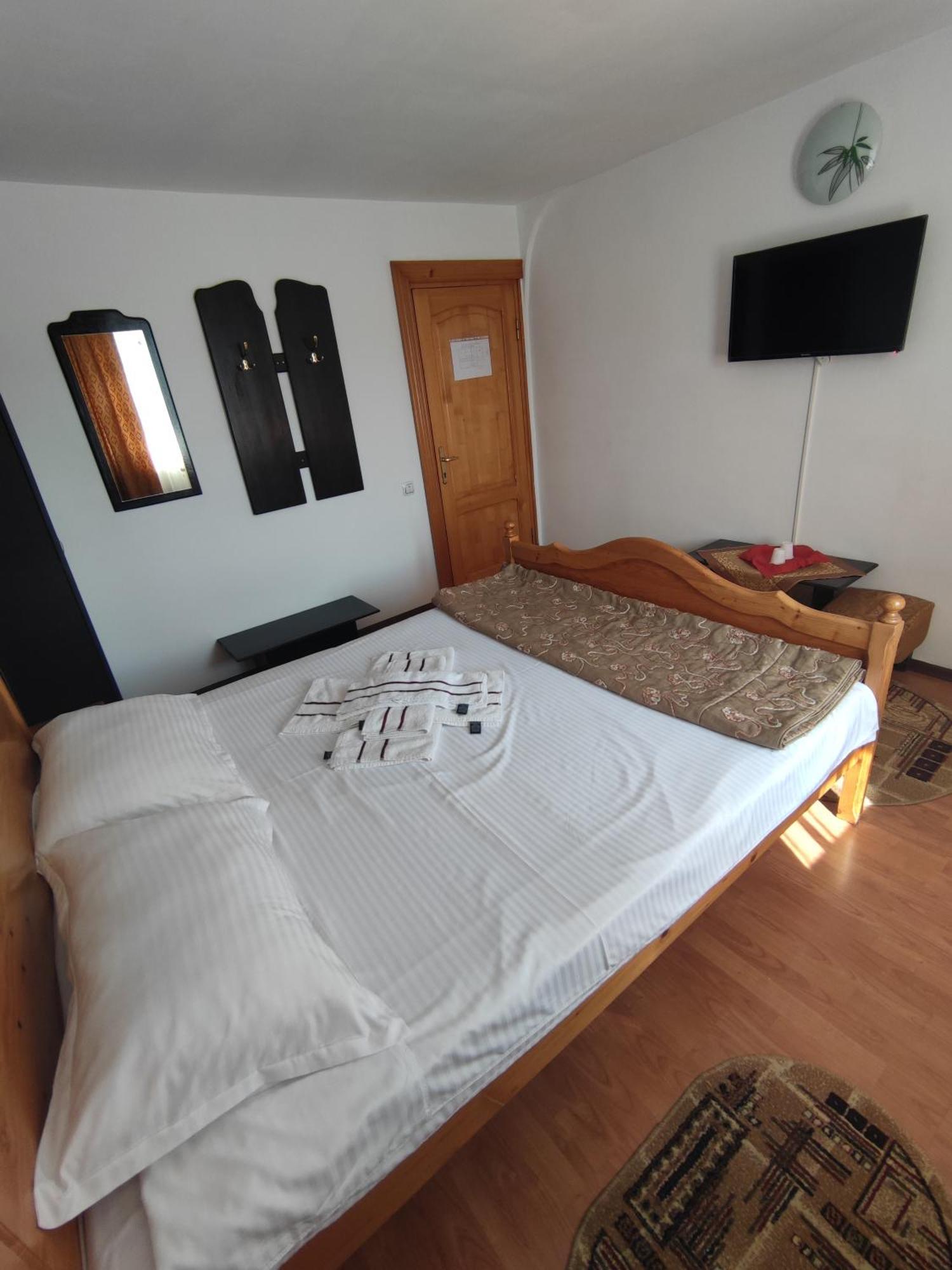 Camere De Inchiriat Edelweiss Dumbrava Roşie エクステリア 写真